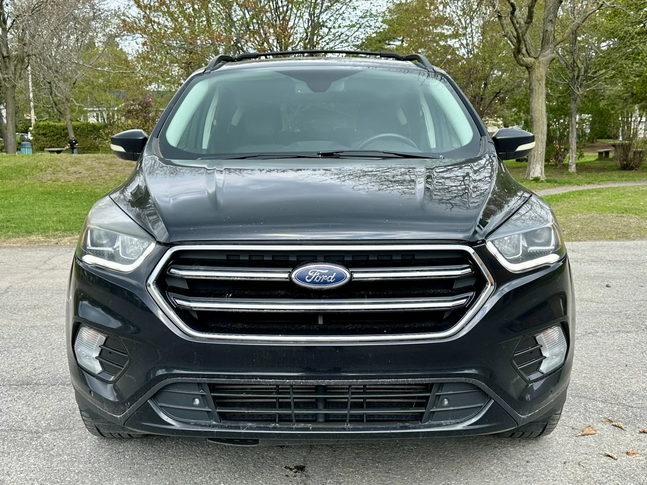 2017 FORD ESCAPE TITANIUM 4WD + 2.0L ECOBOOST + 172524 KM + TOUTE NOIR  Image principale