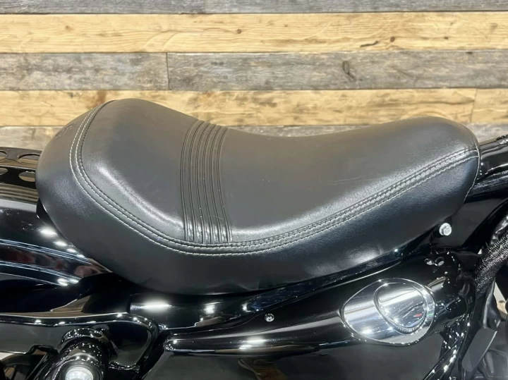 2018 HARLEY-DAVIDSON SPORTSTER 1200 EFI EDITION SPECIALE FORTY EIGHT / 48 + SEULEMENT 16221 KM + MODELE RARE 