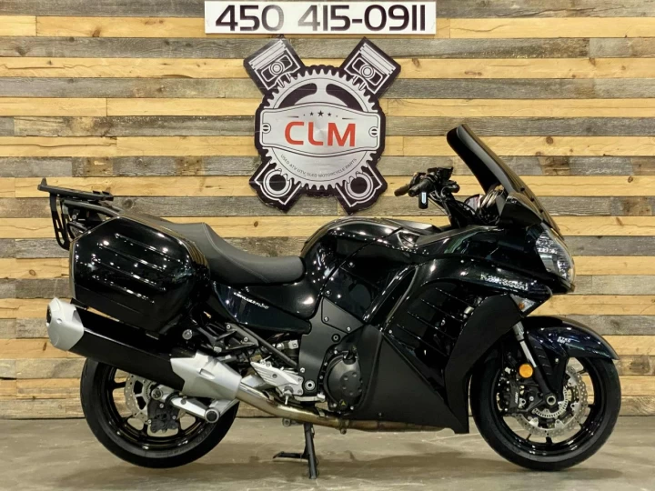 2015 KAWASAKI CONCOURS 14 ABS + SEULEMENT 32865 KM + SACCOCHE + PARE-BRISE GIVI 