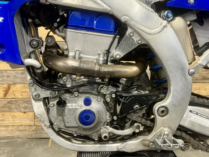 2021 YAMAHA YZ 450F + SEULEMENT 30 HR + FULL EXHAUST FMF RACING + MX-MOTOCROSS-ENDURO + RARE & CONDITION A1 
