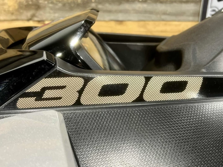 2019 BRP SEA-DOO GTX LIMITED 300 HP + IBR + VTS + AUDIO PREMIUM + 114 HR + 3 PASSAGERS + RARE & A1 