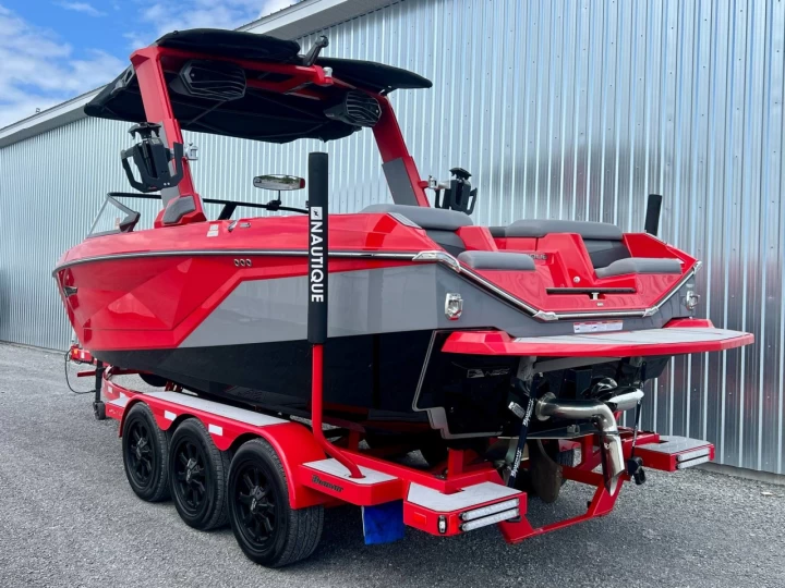 2022 SUPER AIR NAUTIQUE G23 + TOUTES OPTIONS $$$ + REMORQUE DLX + SEULEMENT 105 HR 
