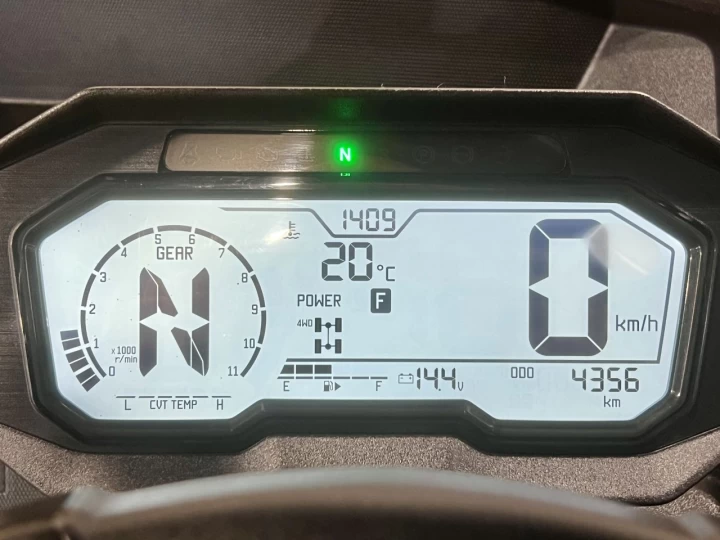 2020 KAWASAKI TERYX KRX 1000 EFI + 4X4 + E.P.S + SEULEMENT 4356 KM + RARE & CONDITION A1 