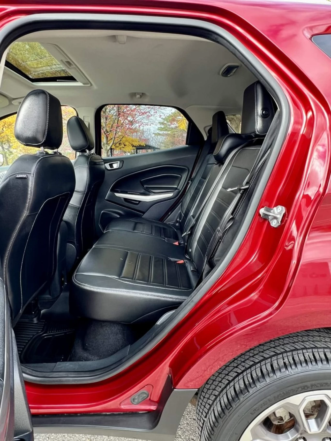 2020 FORD ECOSPORT TITANIUM AWD + 2.0L + TOUTE ÉQUIPÉE + 78096 KM  Main Image