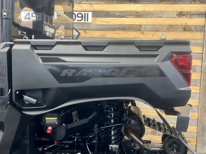 2025 POLARIS RANGER 1000 EDITION PREMIUM + 4X4 + EPS + SEULEMENT 1721 KM + GARANTIE FEVRIER 2027 + RARE & A1 