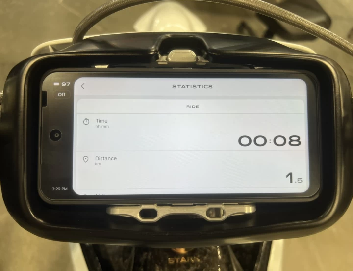 2025 STARK FUTURE VARG EX 60 H.P @ 80 H.P + LÉGALE SUR LA ROUTE + 0KM NEUVE + 2 ANS DE GARANTIE 