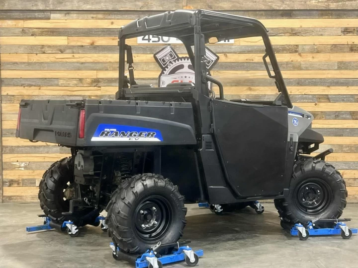 2017 POLARIS RANGER EV - VEHICULE ELECTRIQUE + 4X4 + 2 PASSAGERS + 4 PNEUS NEUFS 