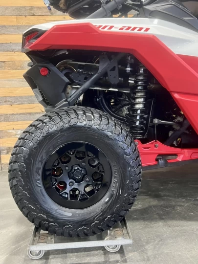 2024 BRP CAN-AM MAVERICK X3 X-RC TURBO ''RR'' 200 H.P + DPS + 4WD + 64'' + FOX + SEULEMENT 3784 KM + RARE & A1 