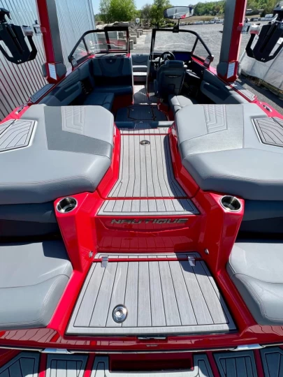 2022 SUPER AIR NAUTIQUE G23 + TOUTES OPTIONS $$$ + REMORQUE DLX + SEULEMENT 105 HR 