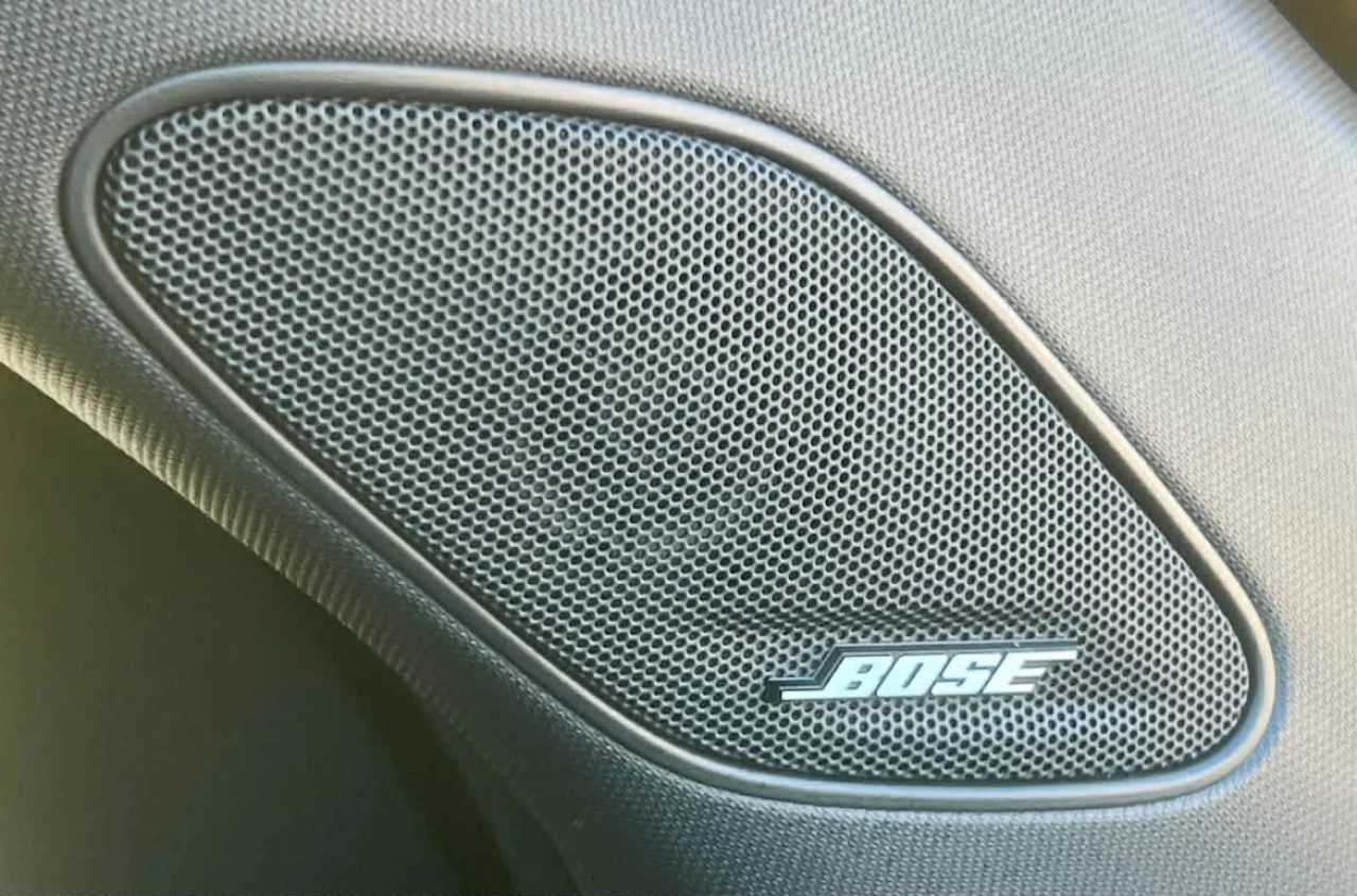 2023 HONDA PILOT BLACK EDITION AWD + V6 3.5L + SEULEMENT 34856 KM + GARANTIE  Main Image