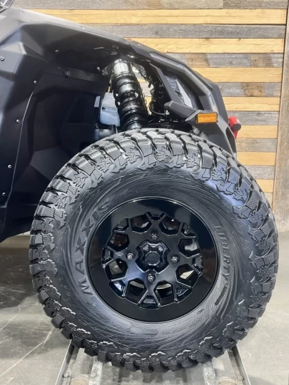 2024 BRP CAN-AM MAVERICK X3 X-RC TURBO ''RR'' 200 H.P + DPS + 4WD + 64'' + FOX + SEULEMENT 3784 KM + RARE & A1 