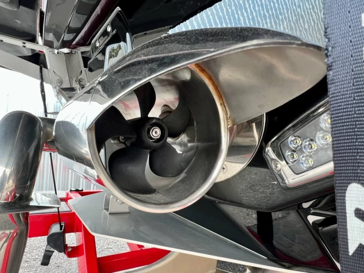 2022 SUPER AIR NAUTIQUE G23 + TOUTES OPTIONS $$$ + REMORQUE DLX + SEULEMENT 105 HR 