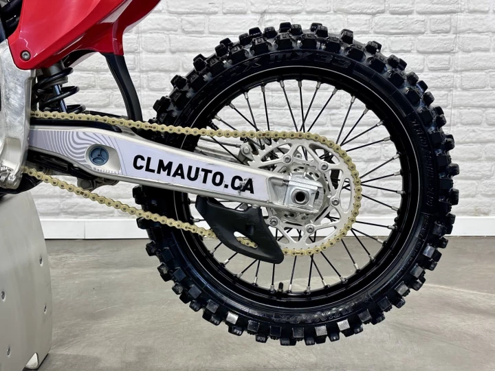 2026 STARK FUTURE VARG 1..2 MX ALPHA 80 H.P + 100% VE-MOTOCROSS ELECTRIQUE + UNITÉ DÉMO 70 HR + GARANTIE 2028 + RARE & A1 