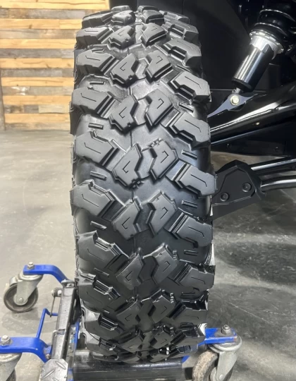 2025 BRP CAN-AM DEFENDER MAX CREW HD-10 LIMITED + 4X4 + DPS + HVAC + AUDIO + 5200 KM + GARANTIE + RARE & A1 