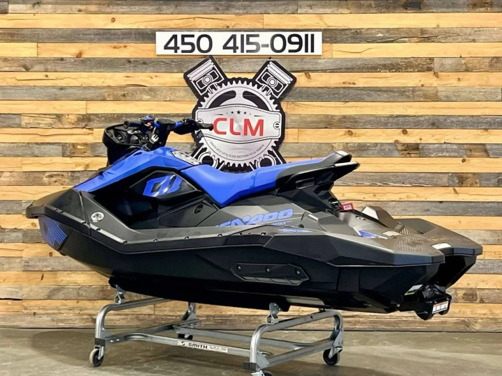 2023 BRP SEA-DOO SPARK TRIXX 3UP + IBR + VTS + AUDIO + SEULEMENT 10 HR 
