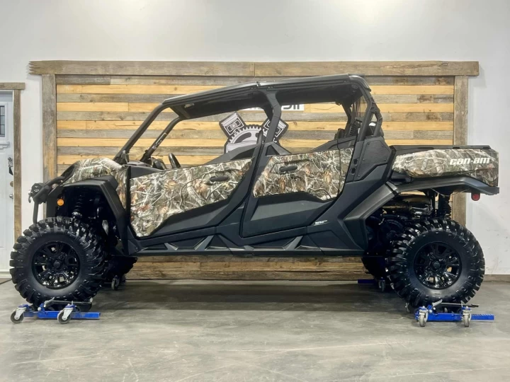 2023 BRP CAN-AM COMMANDER MAX CREW 1000R EFI + 4X4 + DPS + SEULEMENT 154 KM / 17 HR + 4 PASSAGERS + RARE & A1 