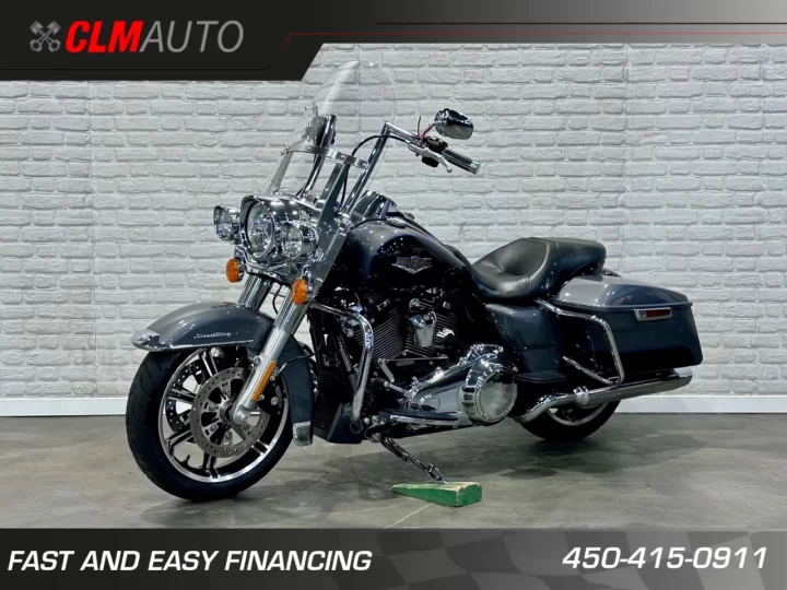 2022 HARLEY DAVIDSON FLHR ROAD KING 107 p.c = 1746 cc EFI + SEULEMENT 29173 KM + RARE & A1 