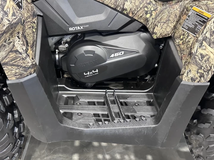 2022 BRP CAN-AM OUTLANDER 450 EFI EDITION CAMO + 4WD + DPS + SEULEMENT 839 KM + TREUIL + CONDITION A1 