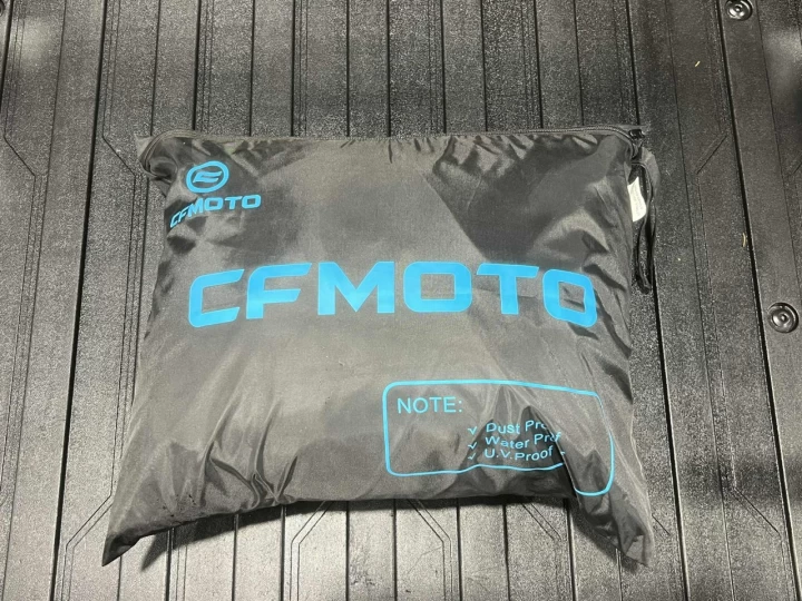 2023 CF MOTO U-FORCE 600 EFI + 4X4 + EPS + SEULEMENT 337 KM + BEAUCOUP D'ÉQUIPEMENTS $$$ + GARANTIE 