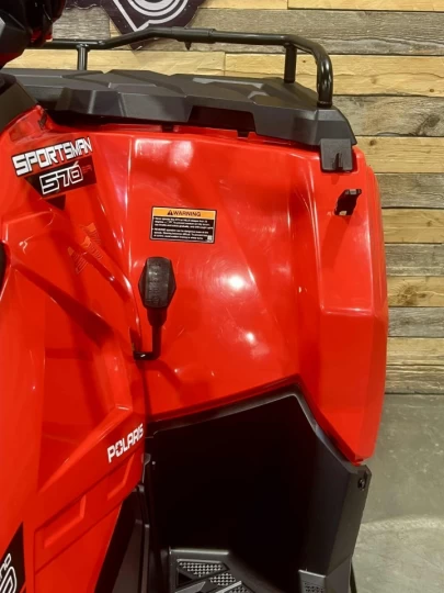 2021 POLARIS SPORTSMAN 570 EFI + E.P.S + 4X4 + TREUIL + PARE CHOC HD AVANT & ARRIERE + SEULEMENT 2012 KM 