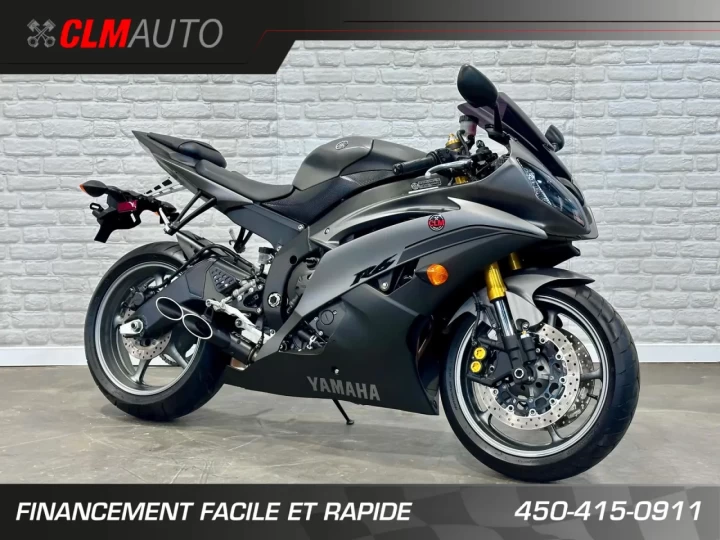 2014 YAMAHA YZF 600 EFI = R6 + SEULEMENT 1944 KM + RARE & A1 