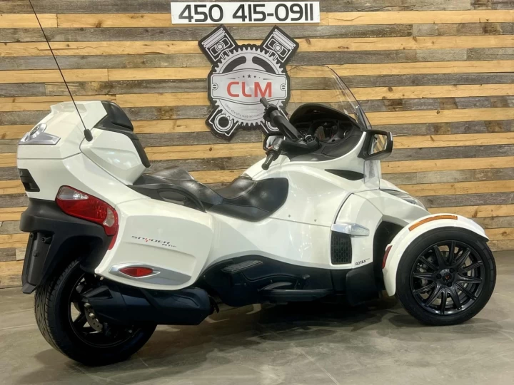2015 BRP CAN-AM SPYDER RT-S SE-6 (SEMI-AUTOMATIQUE) + ROTAX 1330 cc ACE EFI + 63044 KM 