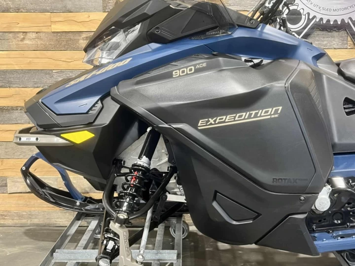 2025 BRP SKI-DOO EXPEDITION S.E- SPECIAL EDITION 900 ACE ITC WT - WIDE TRACK 20'' + BANC DOUBLE + BOITE CARGO LINQ 