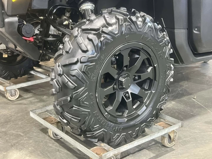 2021 BRP CAN-AM DEFENDER CAB HD-10 LIMITED + 4X4 + D.P.S + 3985 KM SEULEMENT + TOUTE ÉQUIPÉE + RARE & IMPECCABLE A1 