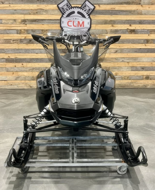 BRP SKI-DOO RENEGADE ADRENALINE 900 ACE EFI ITC 137'' + REV GEN4 + 10015 KM + CONDITION A1  2021