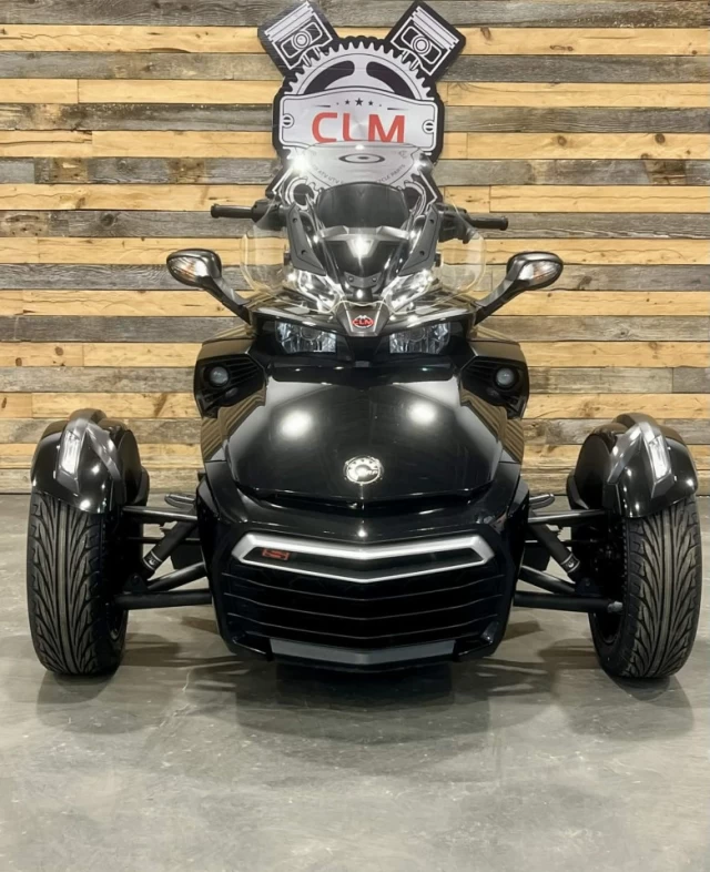 BRP CAN-AM SPYDER F3-S + SE-6 (SEMI-AUTOMATIQUE) + SEULEMENT 28382 KM + CONDITION A1  2015