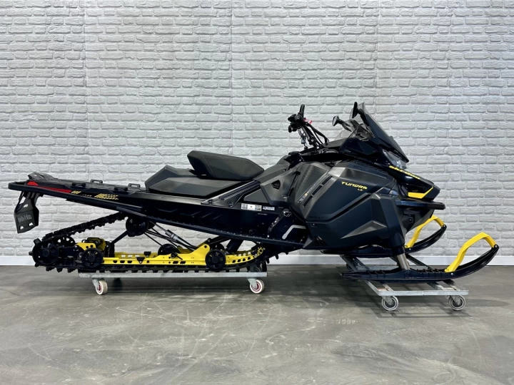 2026 BRP SKI-DOO TUNDRA L.E 600 ACE EFI LT-LONG TRACK 154'' + REV GEN4 + SEULEMENT 808 KM + RARE 