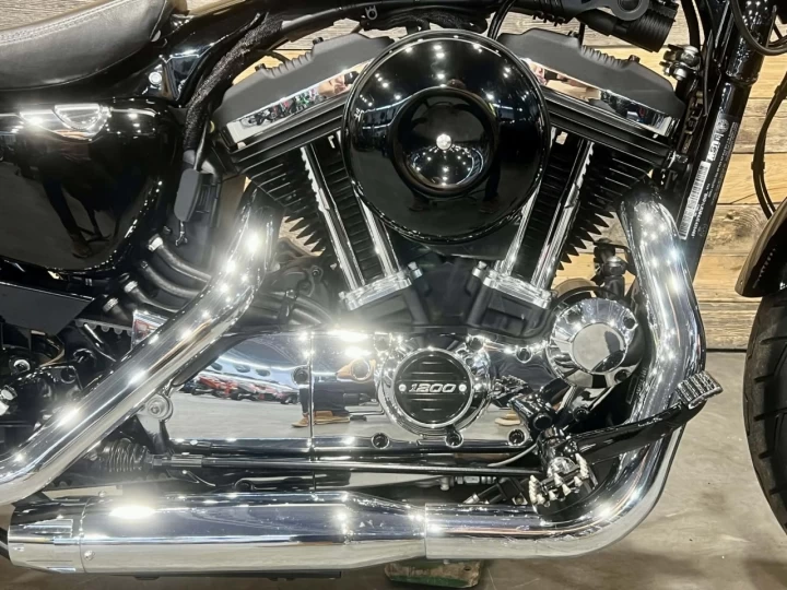 2018 HARLEY-DAVIDSON SPORTSTER 1200 EFI EDITION SPECIALE FORTY EIGHT / 48 + SEULEMENT 16221 KM + MODELE RARE 