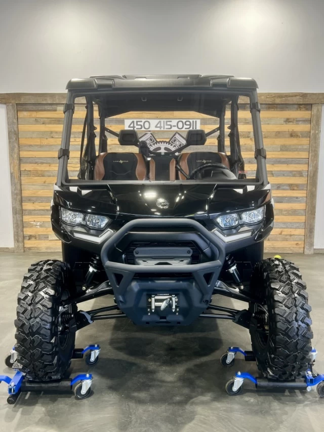 BRP CAN-AM DEFENDER MAX CREW HD-10 ÉDITION LONE STAR + 4WD + DPS + SEULEMENT 10 KM + 6 PASSAGERS + RARE & COMME NEUF  2024