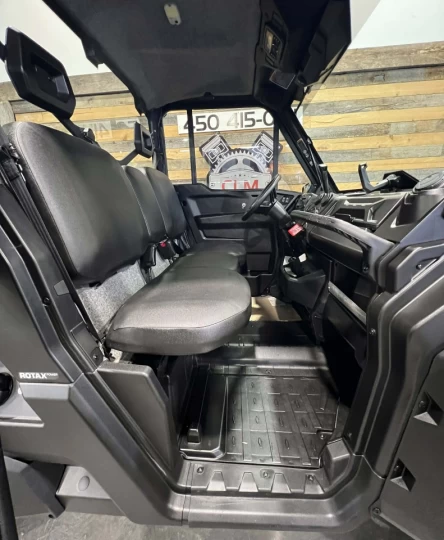 2024 BRP CAN-AM DEFENDER CAB HD-9 EFI + 4X4 + D.P.S + SEULEMENT 6972 KM + RARE & CONDITION A1 