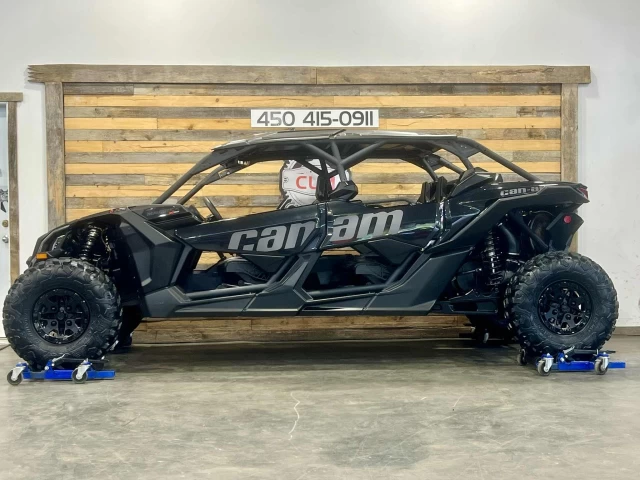BRP CAN-AM MAVERICK MAX X3 X-DS TURBO RR 200 HP + DPS + 4X4 + 4 PASSAGERS + SEULEMENT 2857 KM  2024