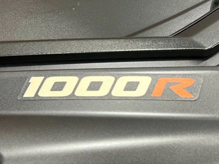 2022 BRP CAN-AM MAVERICK SPORT 1000R X-XC + DPS + 4X4 + SEULEMENT 1522 KM + CONDITION IMPECCABLE A1 