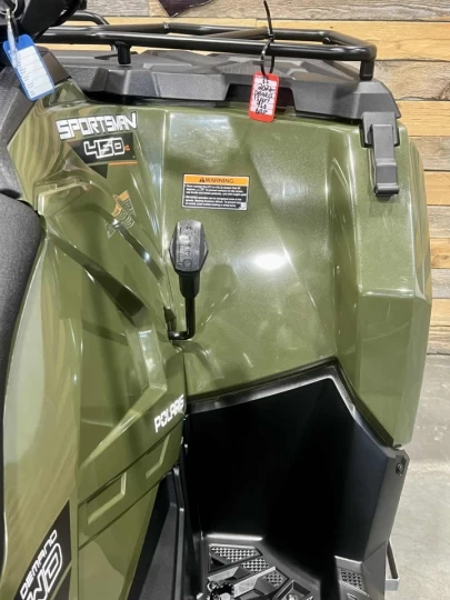 2023 POLARIS SPORTSMAN 450 H.O EFI + 4X4 + SEULEMENT 9 KM + PARE CHOC HD + CONDITION IMPECCABLE A1 