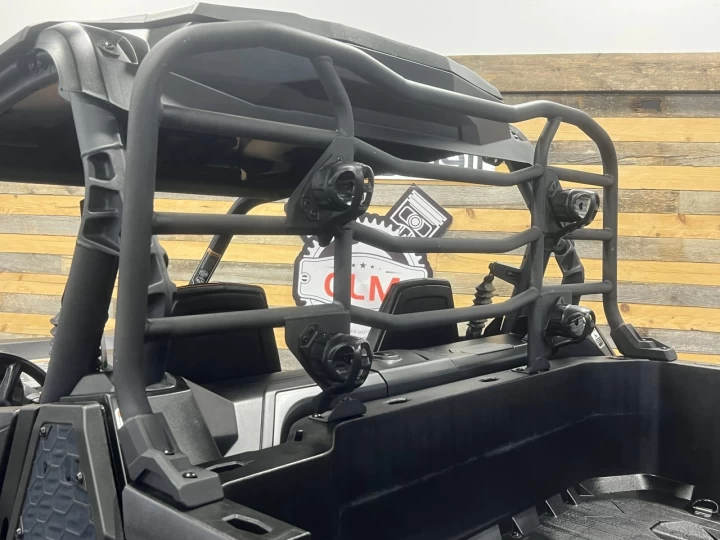 2025 BRP CAN-AM COMMANDER XT-P 1000R EFI + 4WD + DPS + FOX + SEULEMENT 1049 KM + RARE & IMPECCABLE A1 