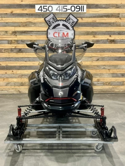 2025 BRP SKI-SOO RENEGADE ENDURO 900 ACE ITC 137'' + REV GEN5 + GARANTIE B.E.S.T + SEULEMENT 3680 KM 
