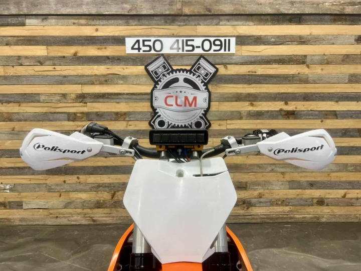 2019 KTM SX-F 450 EFI + 4 TEMPS + SEULEMENT 92 HR + BEAUCOUP D'OPTIONS $$$ + RARE & CONDITION A1 