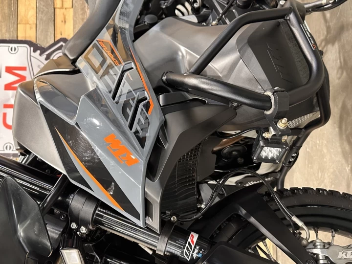 2021 KTM 890 ADVENTURE + A.B.S + BEAUCOUP D'ÉQUIPEMENTS INCLUS $$$ + 18595 KM + RARE & A1 