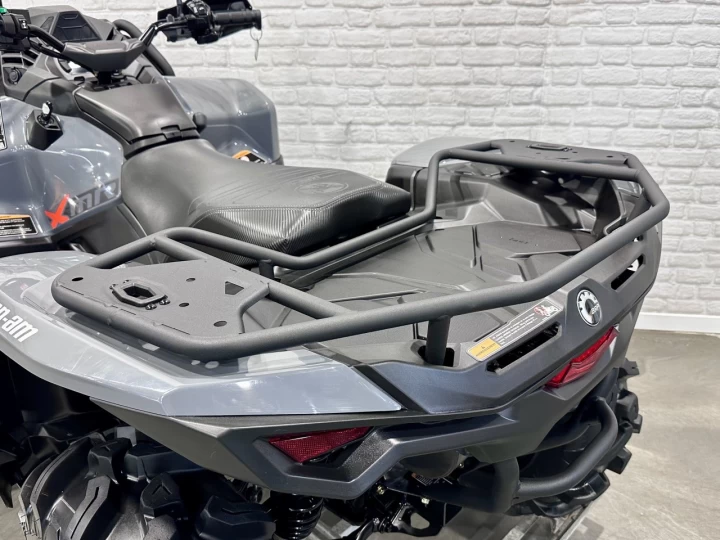2026 BRP CAN-AM OUTLANDER X-MR 700 EFI + 4WD + DPS + SEULEMENT 815 KM + GARANTIE B.E.S.T 2030 + RARE & A1 