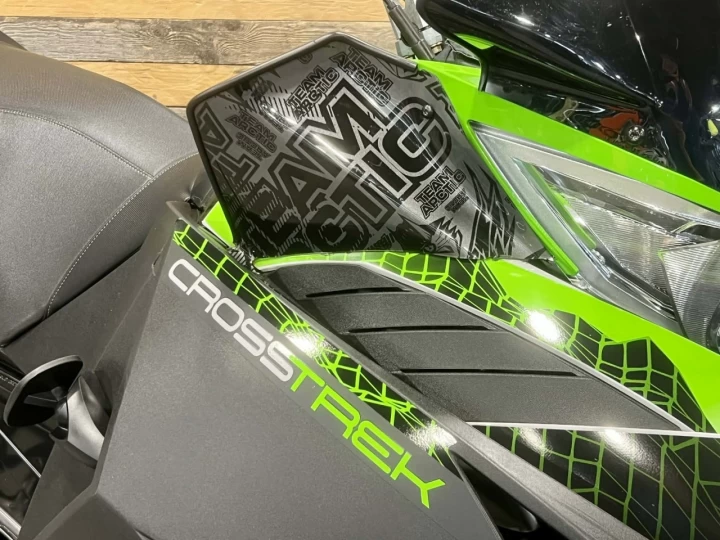 2018 ARCTIC CAT XF 7000 CROSSTREK 137'' + C-TEC4 + 18255 KM + ROLLERSKI + MODELE RARE & CONDITION A1 