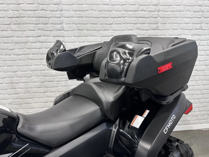 2025 CF MOTO C-FORCE 600 EFI TOURING + EPS + 4WD + SEULEMENT 136 KM + GARANTIE 2030 + RARE & IMPECCABLE A1 