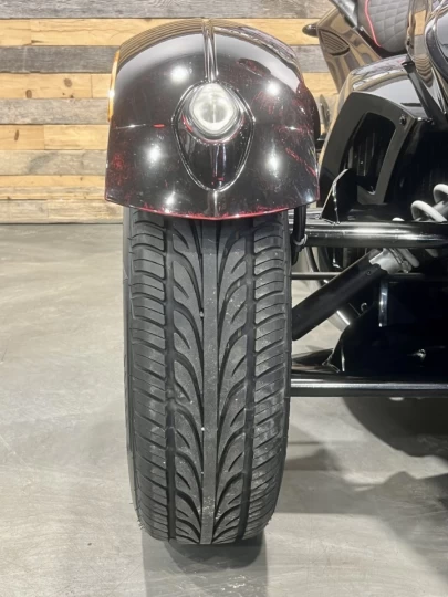 2011 BRP CAN-AM SPYDER RS-S SE-5 (SEMI-AUTOMATIQUE) BAS KM 27853 KM + COLEUR & LOOK UNIQUE + A1 