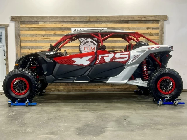 BRP CAN-AM MAVERICK MAX X3 X-RS TURBO ''RR'' 200 H.P + D.P.S + 4X4 + 72'' +4 PASSAGERS + SEULEMENT 1403 KM + RARE & CONDITION A1  2025