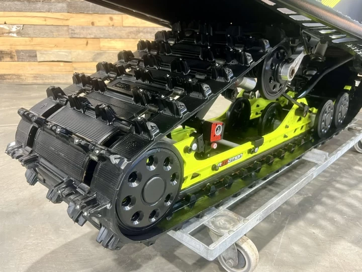 2018 BRP SKI-DOO RENEGADE X 1200 EFI 4-TEC 137'' ITC + 19763 KM + COULEUR RARE & CONDITION A1 