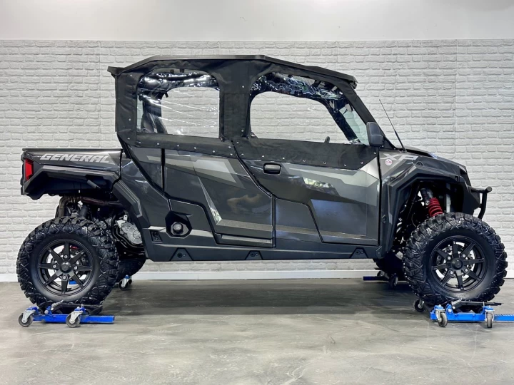 2021 POLARIS GENERAL 4 CREW XP 1000 EDITION DELUXE + RIDE COMMAND RADIO - GPS + CABINE FERMÉ + 3286 KM SEULEMENT 