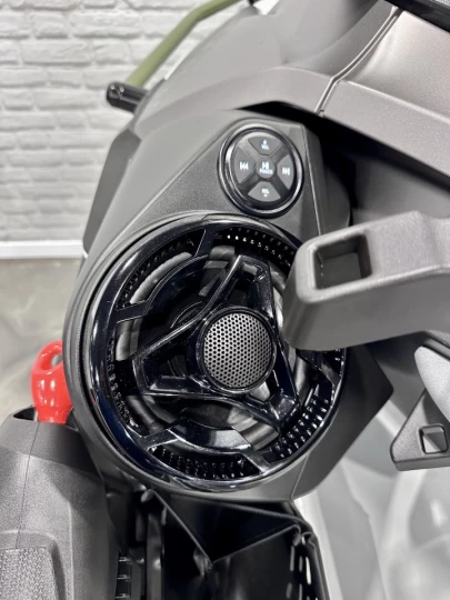 2025 BRP SEA-DOO FISHPRO APEX EDITION 300 HP + IBR + VTS + IDF + GPS + AUDIO + TECH PKG + COOLER + 3 PASSAGERS + 4 HR + RARE & A1 