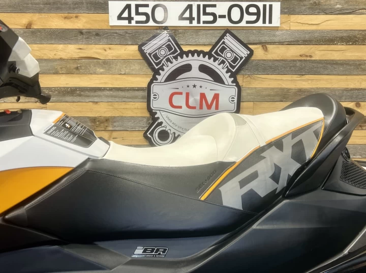 2012 BRP SEA-DOO RXT 260 HP IS = SUSPENSION INTELLIGENTE + SEULEMENT 117 HR + 3 PASSAGERS + MODELE RARE + 